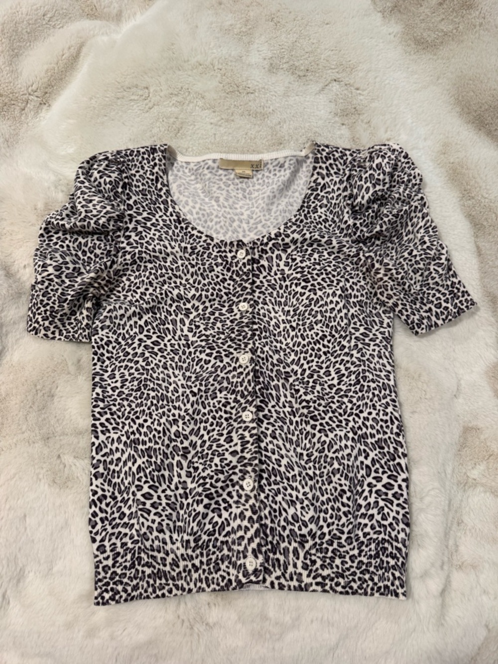 Chic Leopard Knit Cardigan Lightweight, Romantic Sleeves Effortless layering